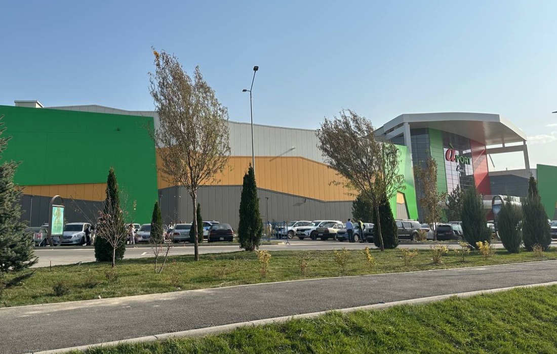 APORT EAST: наши фасадные системы на новом молле в Алматы